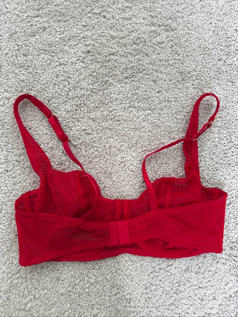 Victorias Secret Very Sexy Unlined Red Lace Balconette Bra Size 38C - Picture 2 of 4